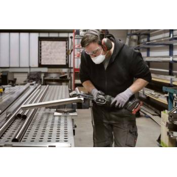 Akumulátorový pásový pilník BF 18 LTX 90